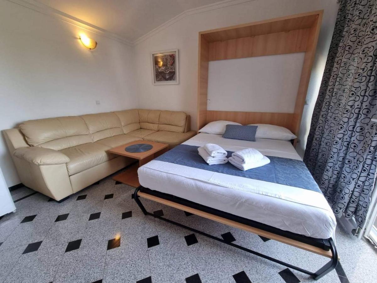 Apartment Tomic 2 Makarska Eksteriør billede